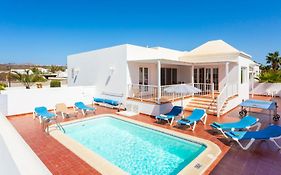 Villa Tania